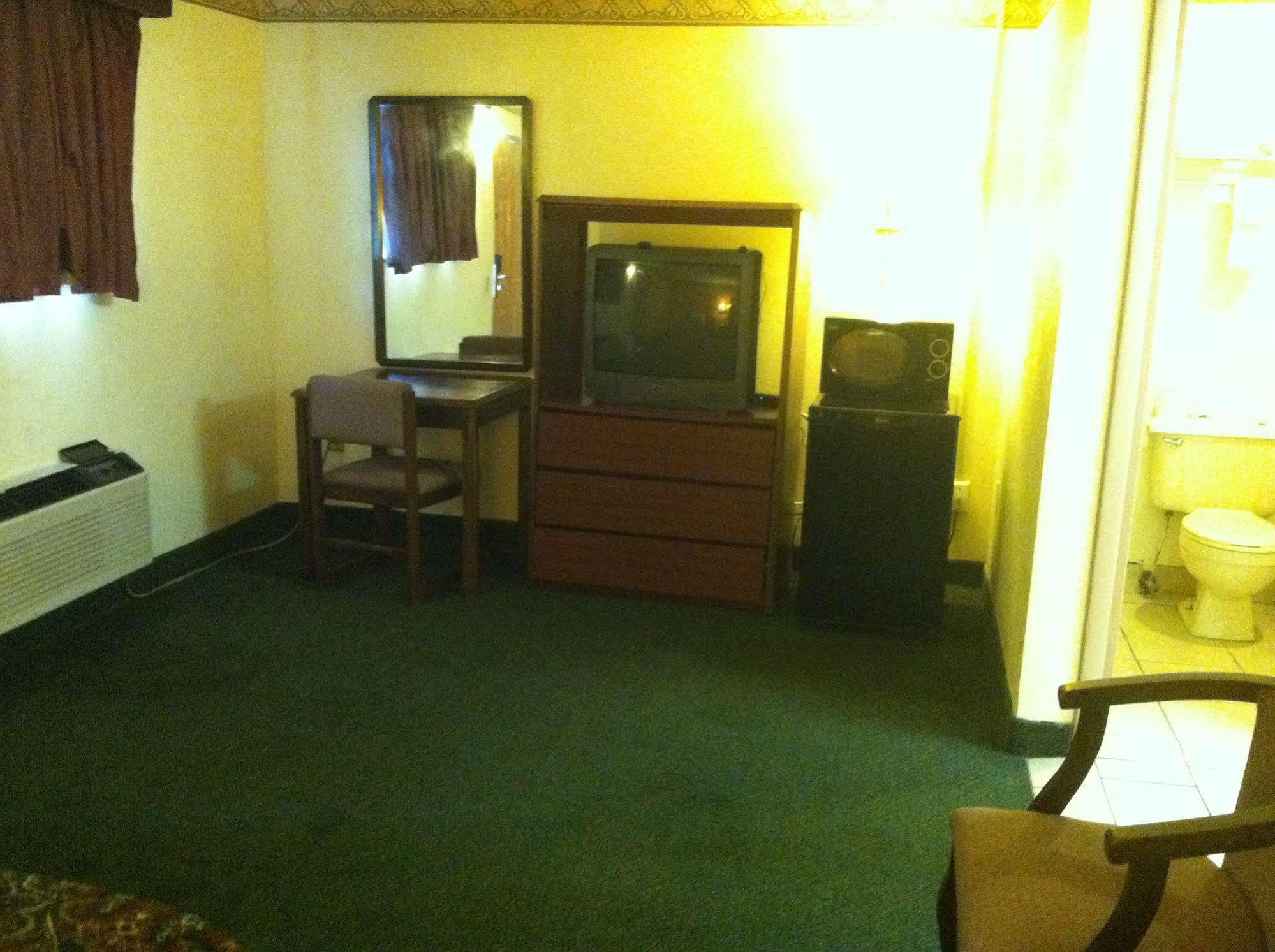 Motel 6 Calera מראה חיצוני תמונה
